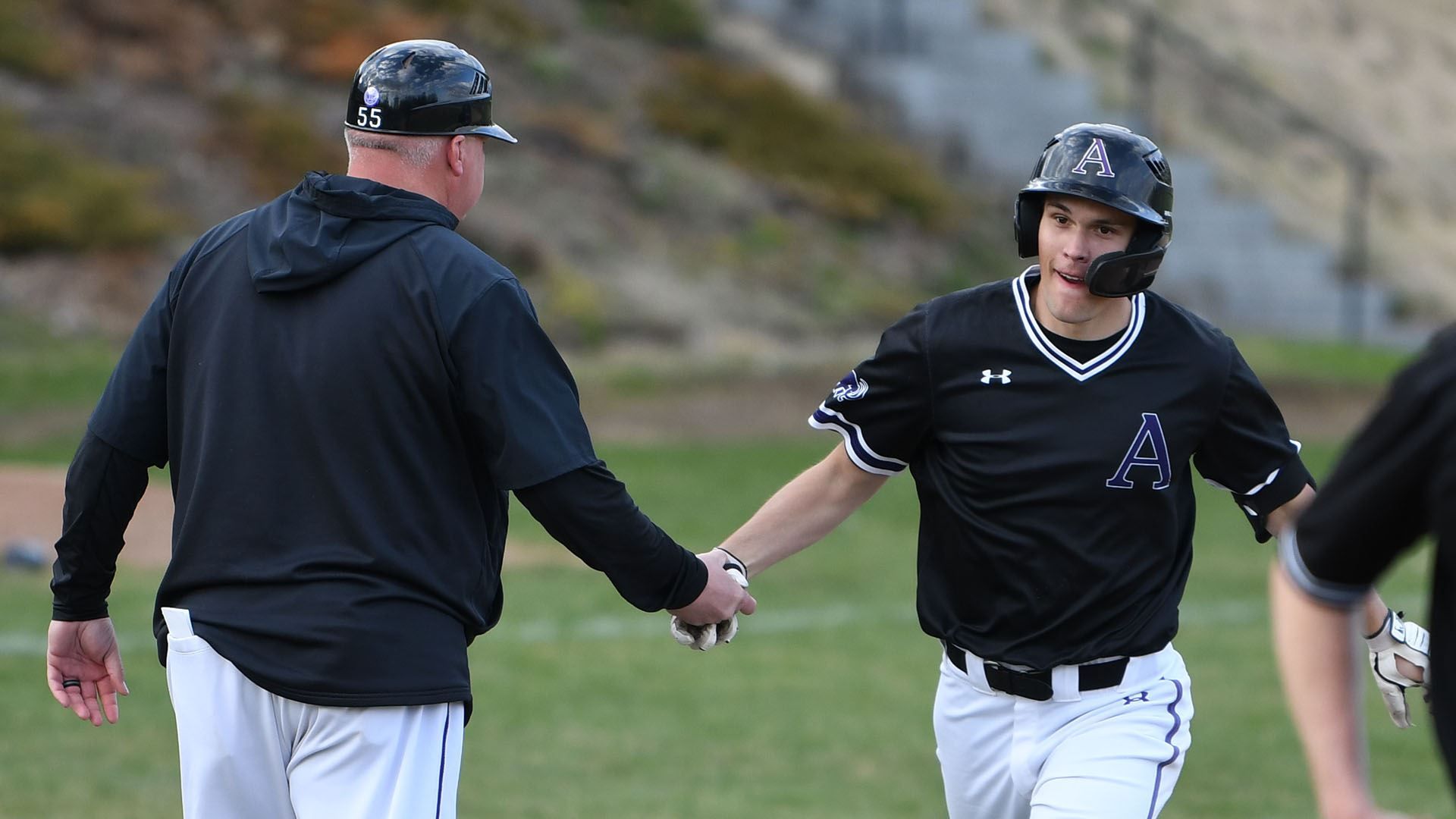 After 3-0 Series Loss, Baseball Snaps Losing Streak