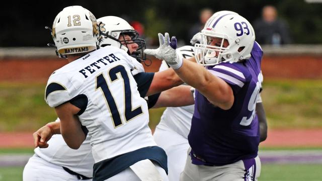 Late Rally Falls Short, Football Loses Fifth Straight
