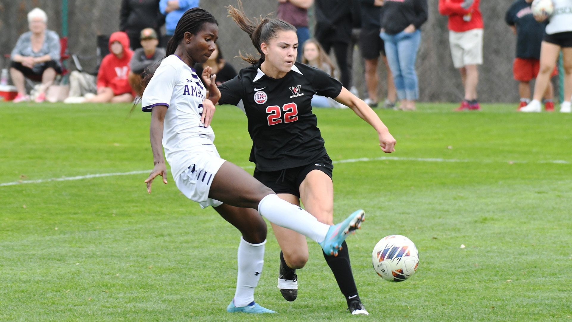 Women’s Soccer Breezes Through NCAAs to Round of 16