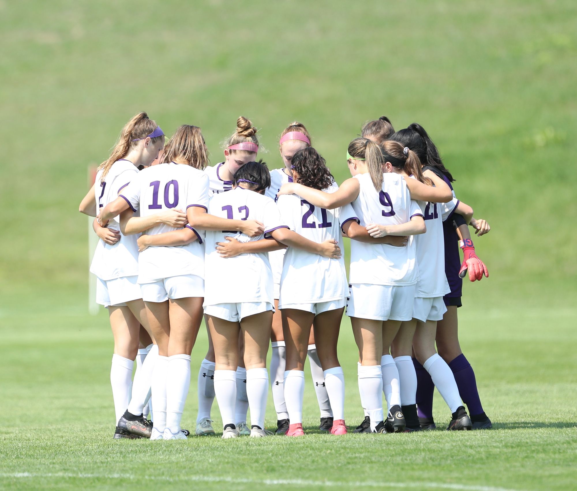 Around the Herd: Opening Weekend in Amherst Athletics