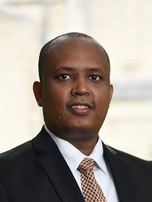 Economics Professor Lectures on Lessons from Ethiopia