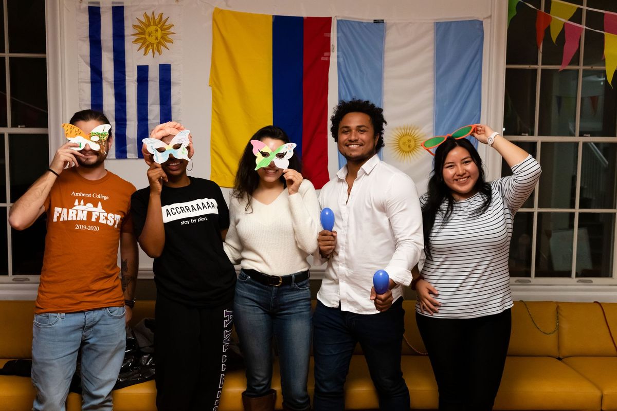 Language Assistants Speak on Pandemic Challenges