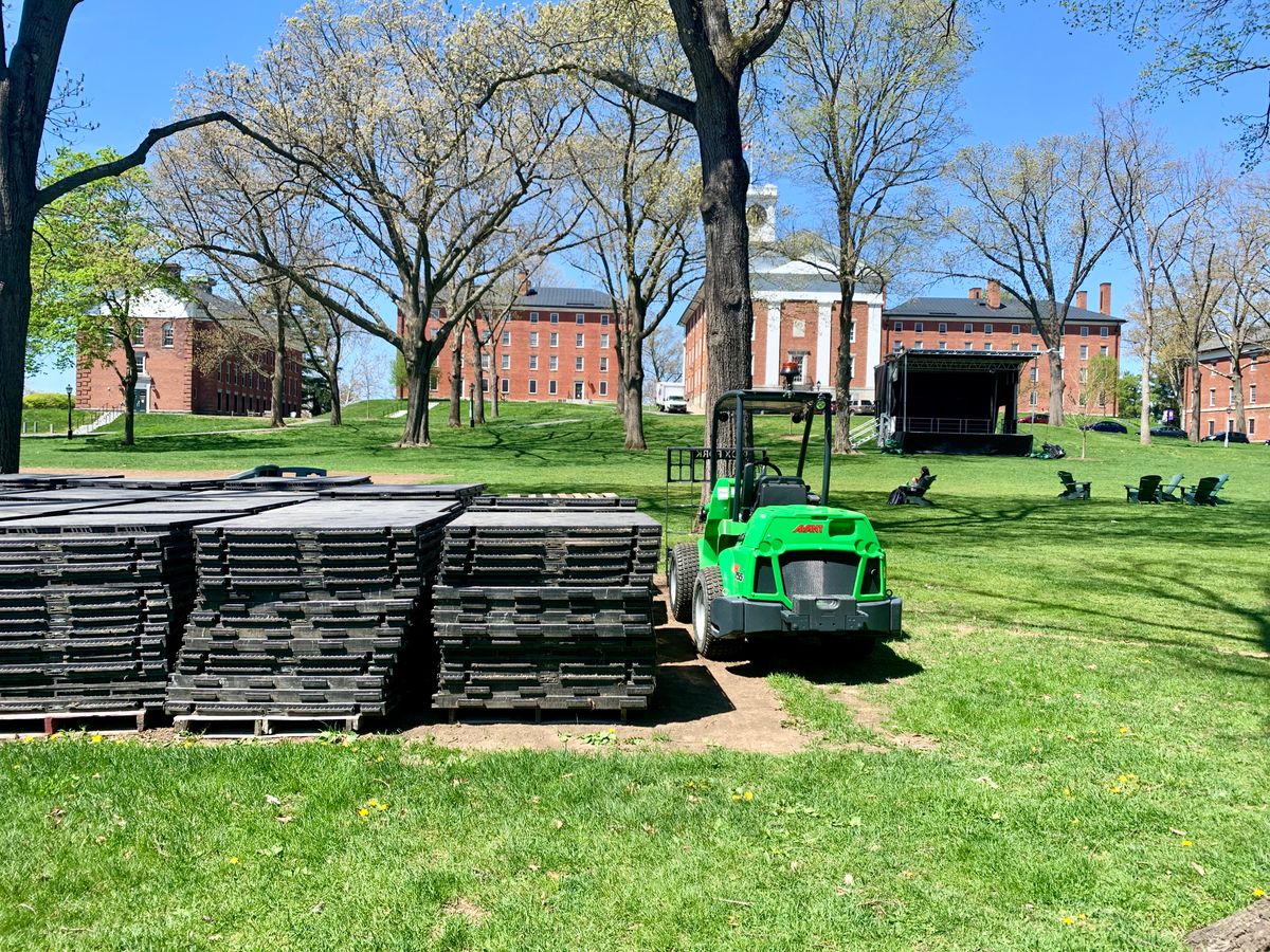 Classes of 2022 and 2020 To Celebrate Commencement on Campus