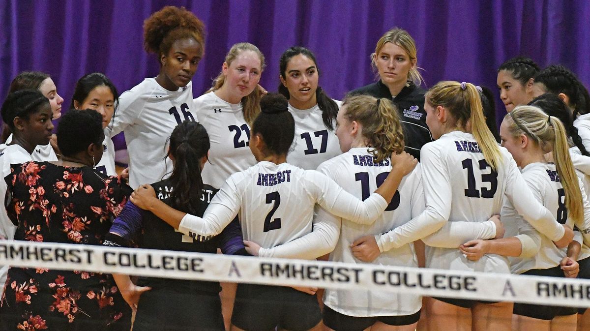 Volleyball Falls to Top Seed Wesleyan in NESCAC Semifinals