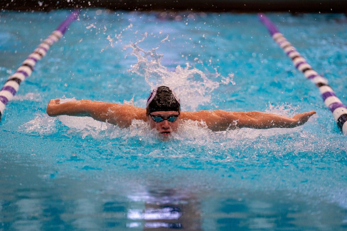 Swim and Dive Goes 3-0 to Open Season
