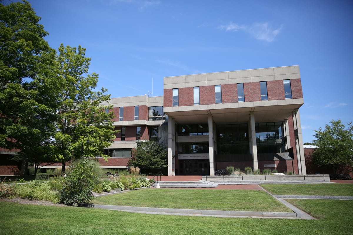 Hampshire College Faces Risk of Closure