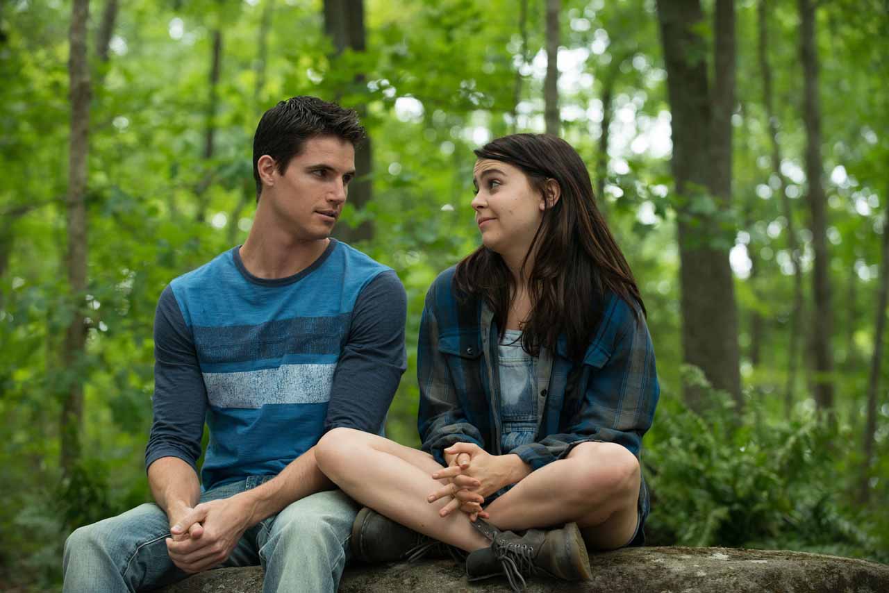“The DUFF” Attempts to Break New Ground in Teen Comedy Genre