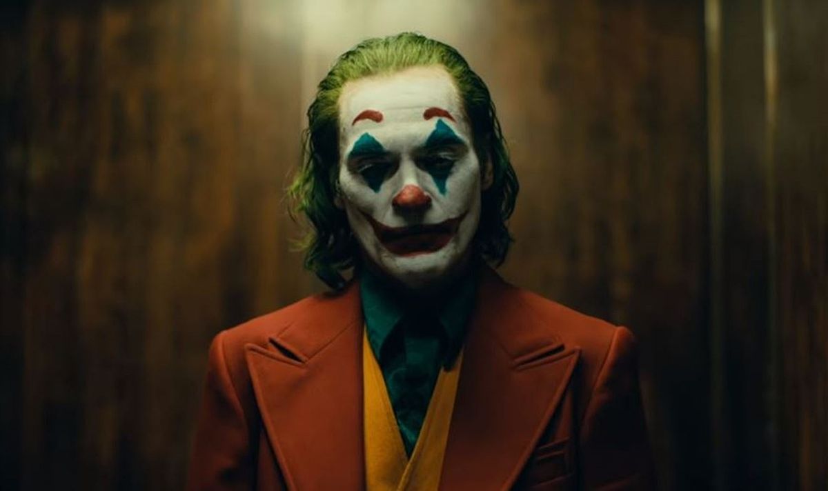 “Joker”  Showcases Powerful Acting, But  Fails On Plot