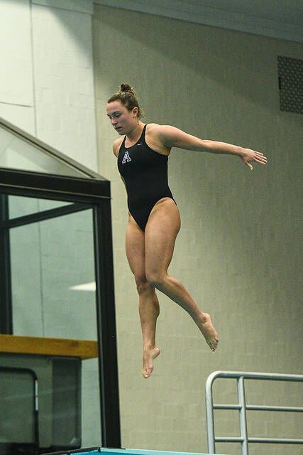 Ruderman ’21 Captures Two Diving Titles at Nationals
