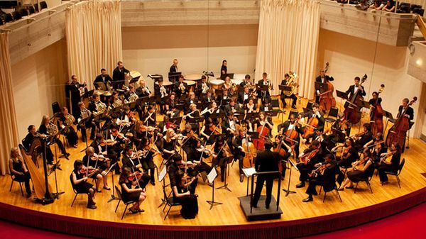 The Amherst Symphony Orchestra Welcomes the Class of 2020