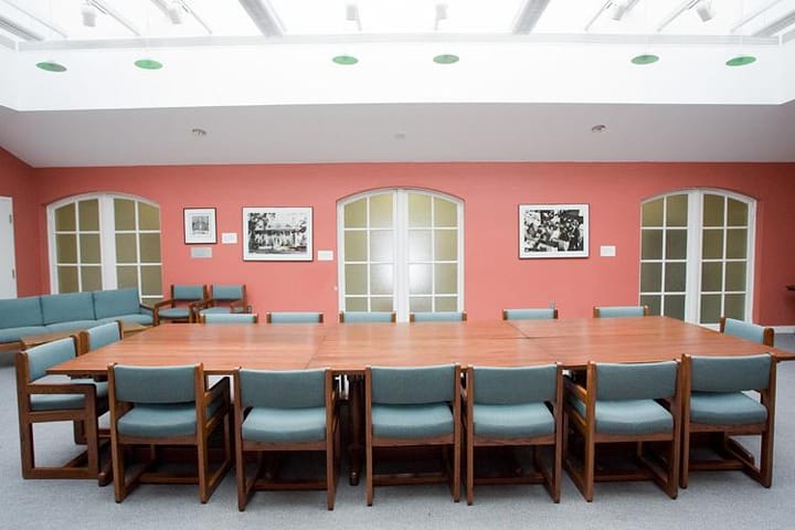 Professor of History Delivers Annual Lazerowitz Lecture