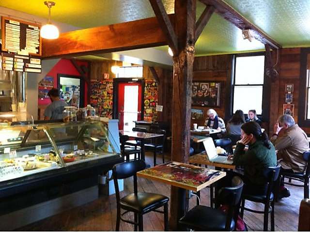 The Not-So-Solitary Breakfast Spot