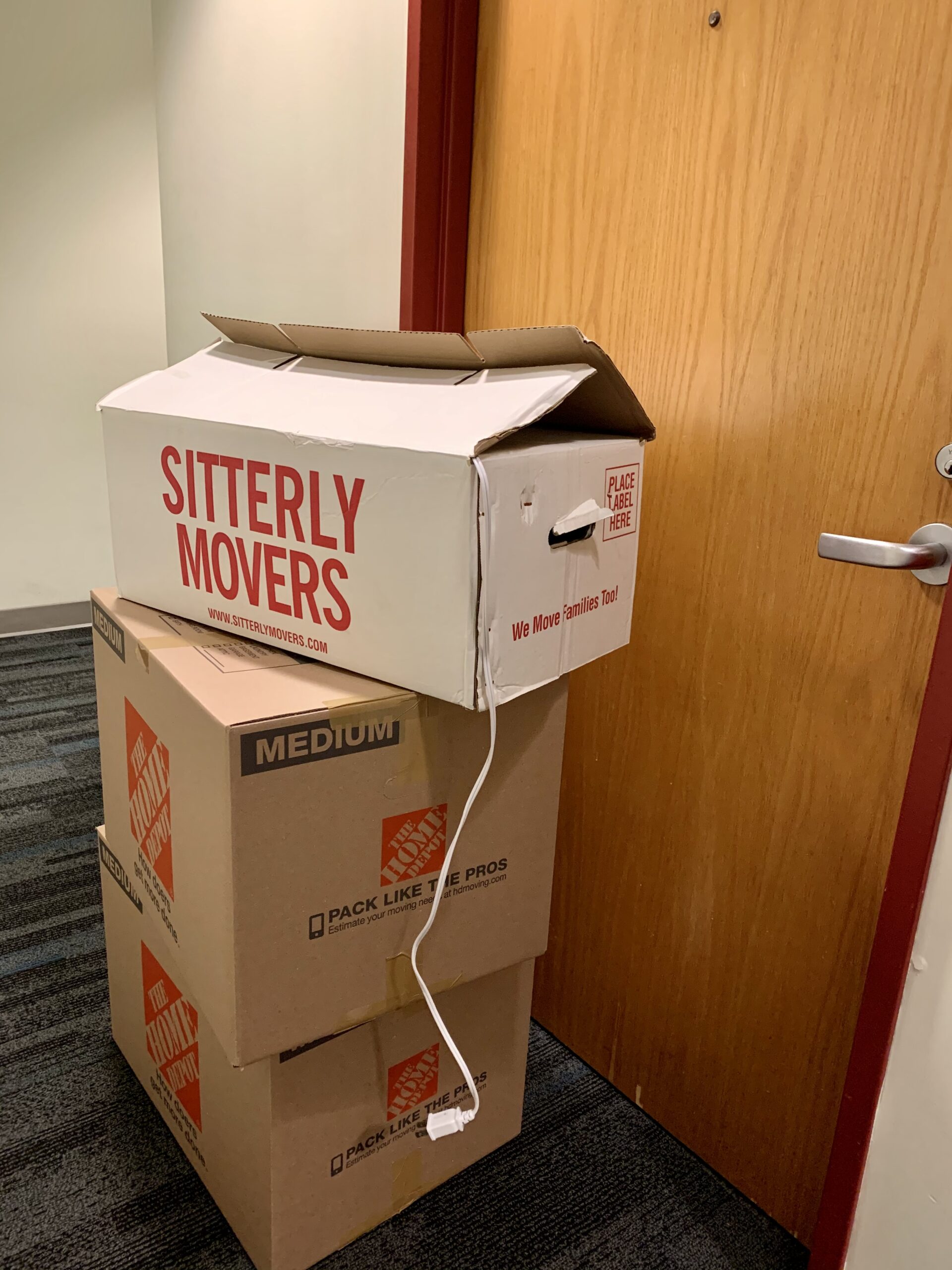 College Shifts Into Gear as Hundreds of Students Arrive on Campus