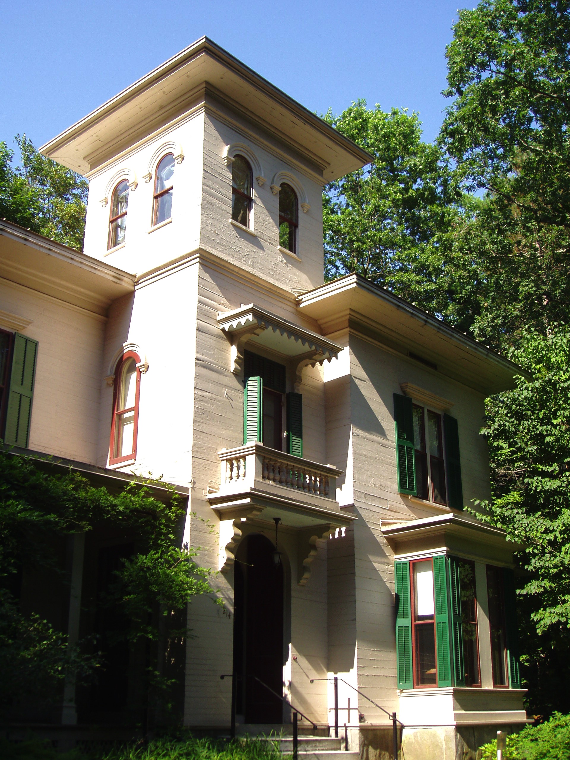 Dickinson Museum Undergoing $2 Million Renovation During Coronavirus Closure